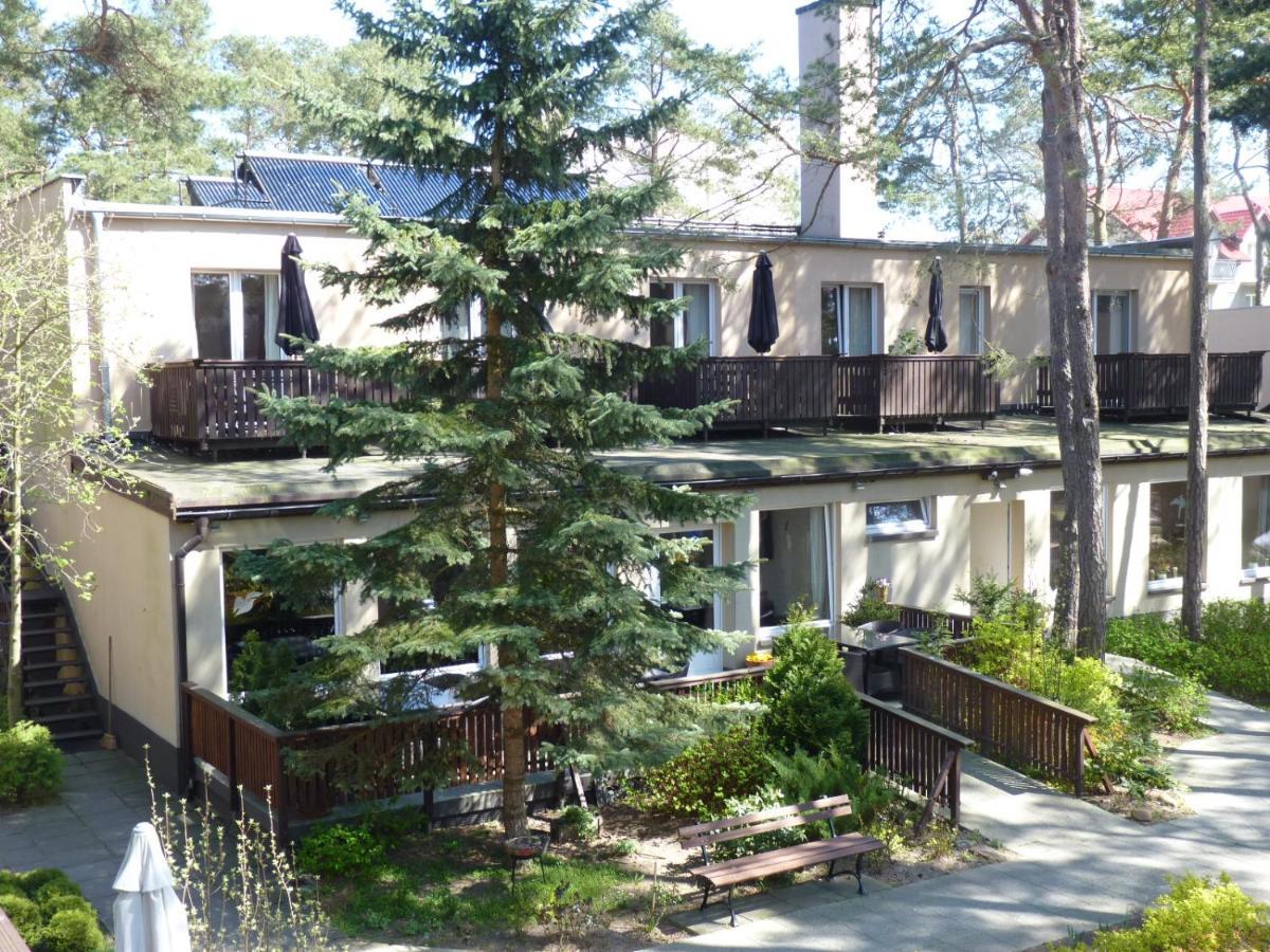 Osrodek Wypoczynkowy W Sosnowym Lesie Hotel Międzywodzie Buitenkant foto